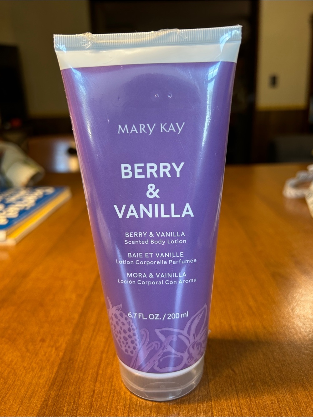 Mary Kay Berry & Vanilla Body Lotion - Purple